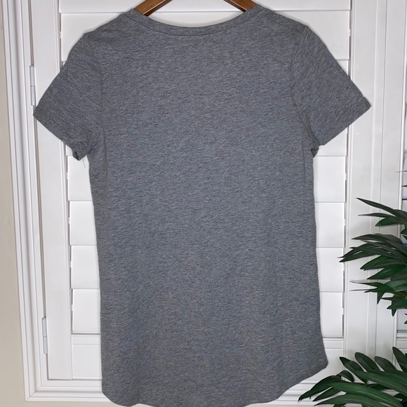 NWOT Mic & Jax “I Don’t Complain, I Just Wine” Tee - Picture 2 of 4